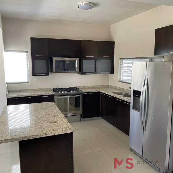 thumbnail_PHOTO-2024-05-06-15-50-42 (2)